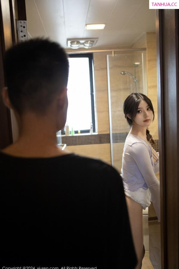 豆瓣酱  [XiuRen]高清写真图 2024.06.07 No.8677 豆瓣酱 丝袜美腿第28张图片